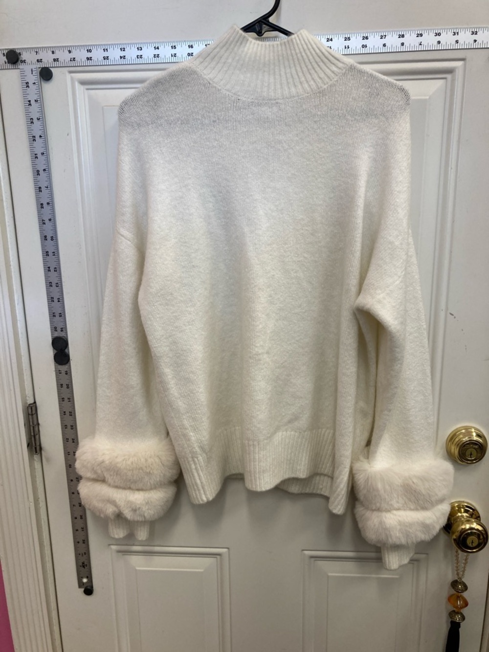 Saks, Rabbit, Cream, Stretch, Mock, Wedding, Relax, Resort, Classic, Casual